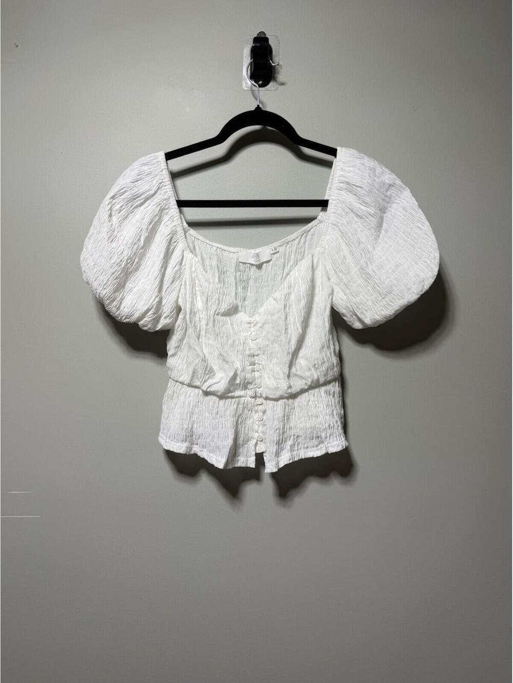 ASTR The Label White Puff Sleeve Smocked Button Front Crop Top M Minimalist